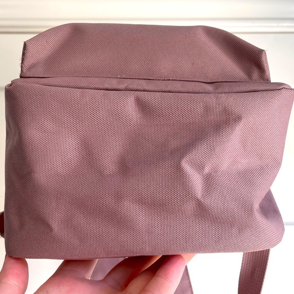 Herschel Backpack, new condition in mauve - Picture 3 of 6